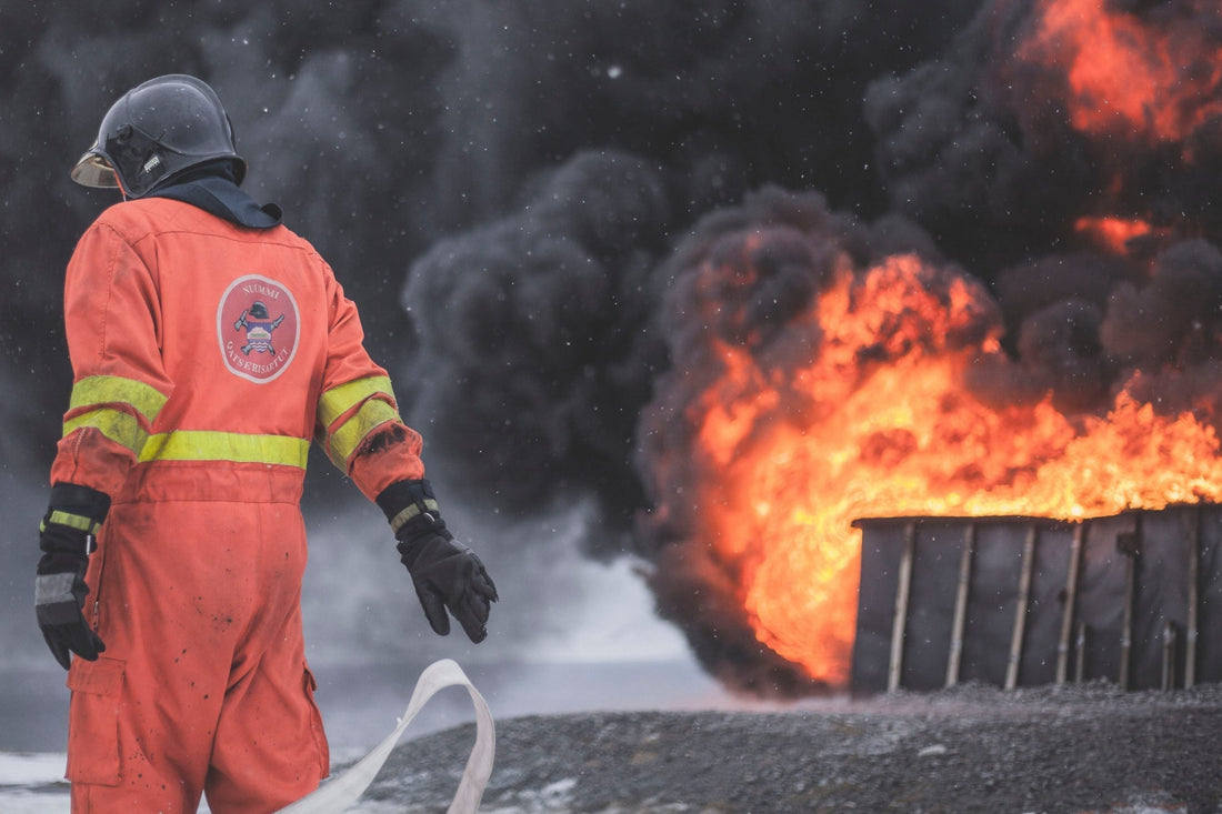 Corso Antincendio Rischio Basso: Quante ore? Chi deve farlo? - Prometeo Srl - Sicurezza sul Lavoro, Formazione e Medicina del Lavoro
